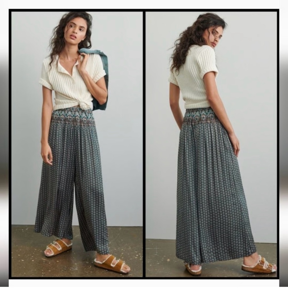 Elegant Patterned Wide-Leg Pants